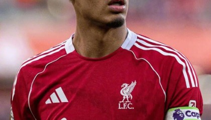 在线极速赛车-范戴克英超解围传球数据领跑,空中对抗成功率最高|英超联赛|维吉尔·范迪克|赛季_新浪体育_新浪新闻